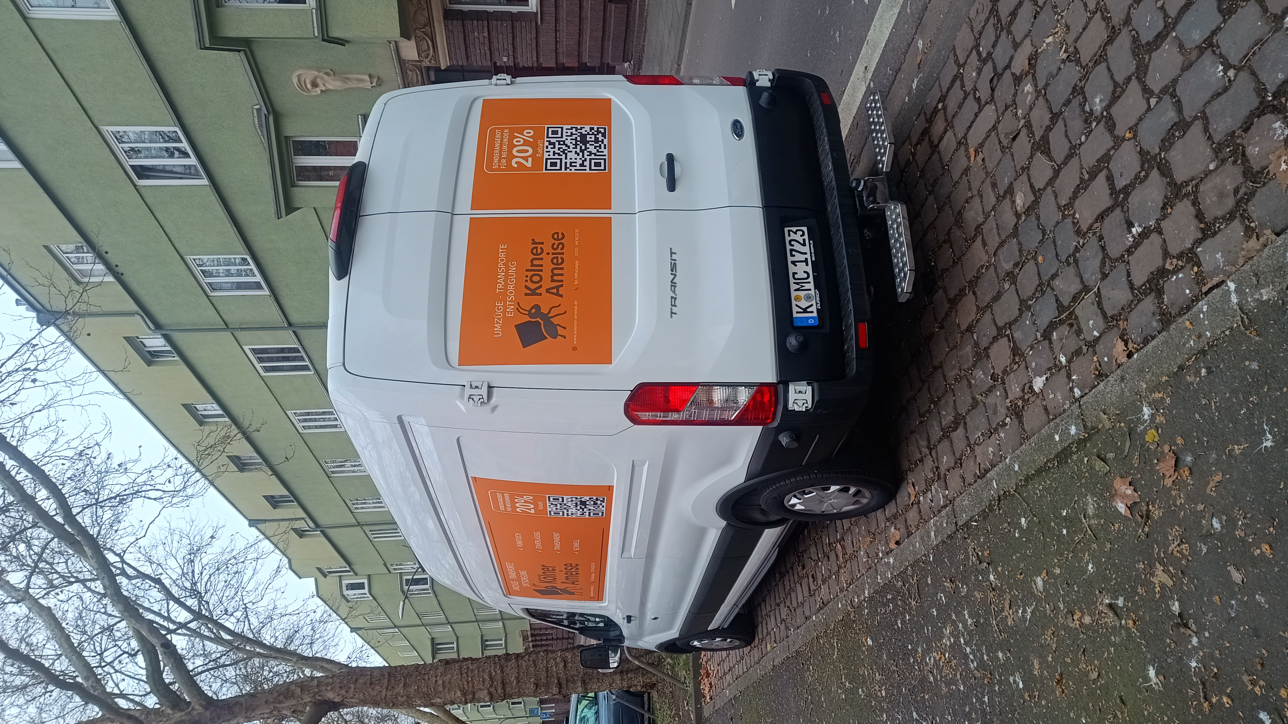 Transporter für Büroumzug in Köln