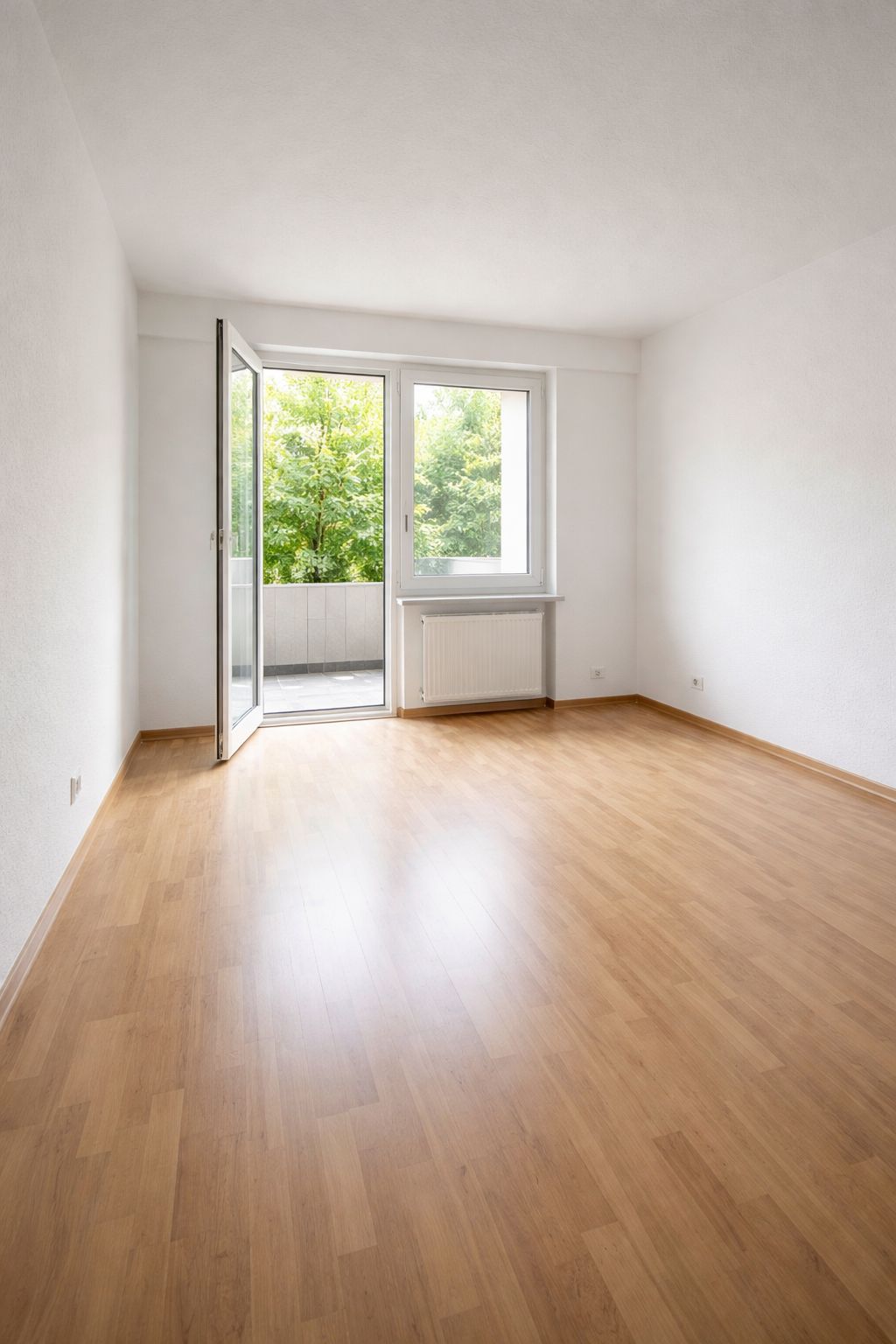 Entrümpelung Köln - leere Wohnung nach der Räumung besenrein übergeben