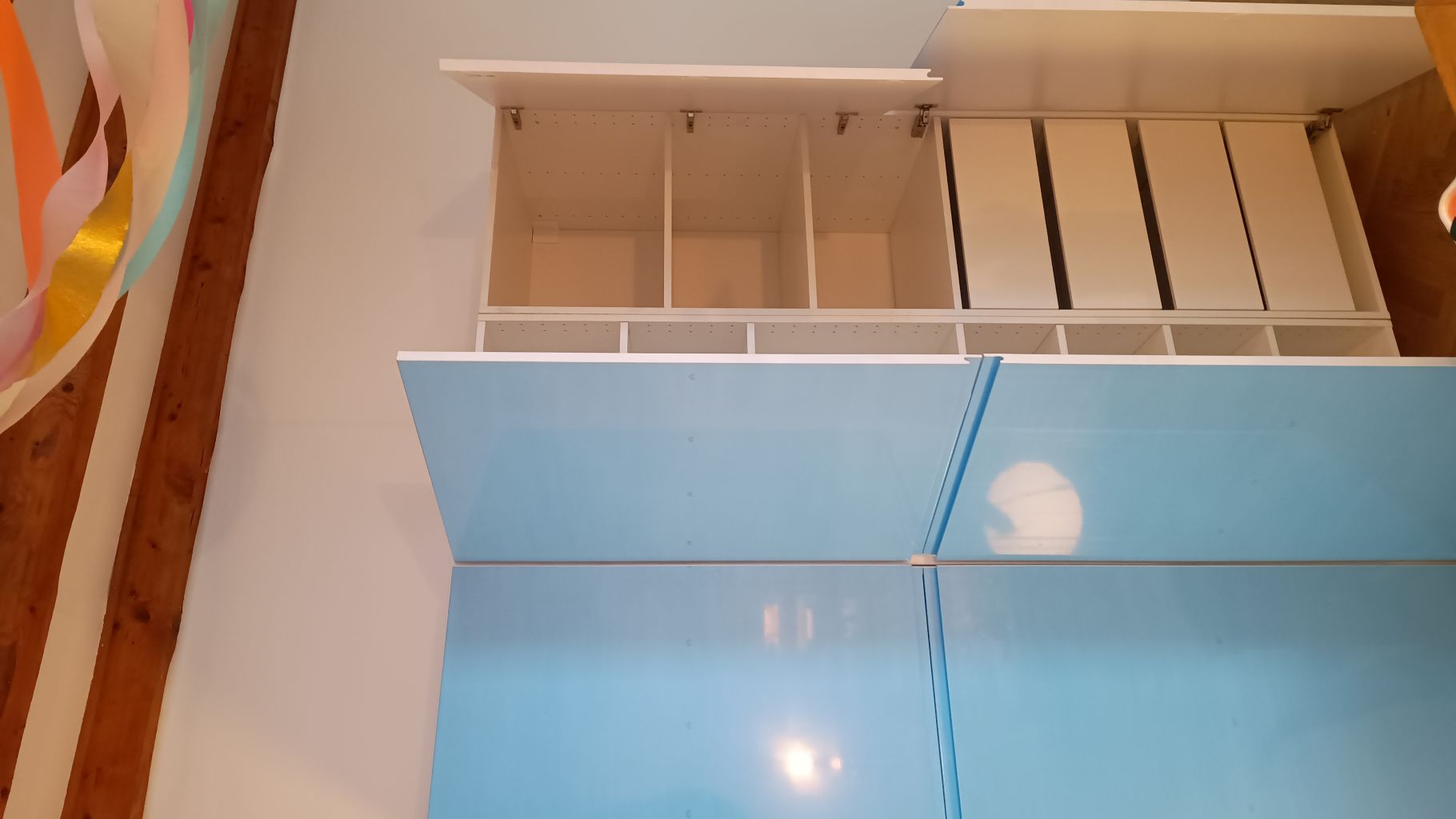 Montage eines IKEA Schranks nach dem Umzug